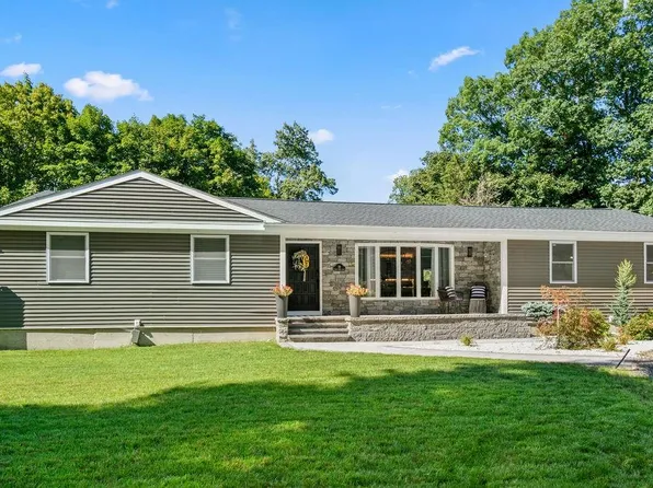 58 Cedar Swamp Rd, Smithfield, RI 02917