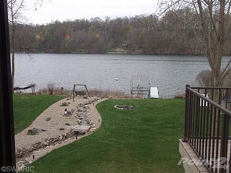 2nd image of 60801 N Peninsula Dr