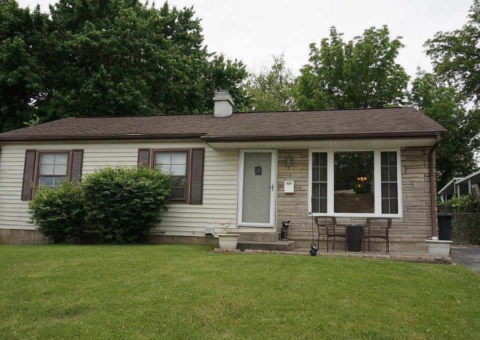 1st image of 6724 Schuster Ct
