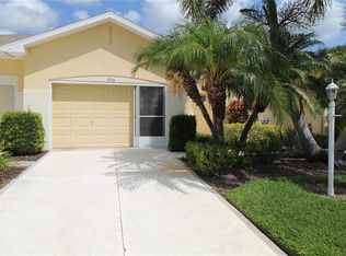 705 Tremont Greens Ln #33, Sun City Center, FL 33573