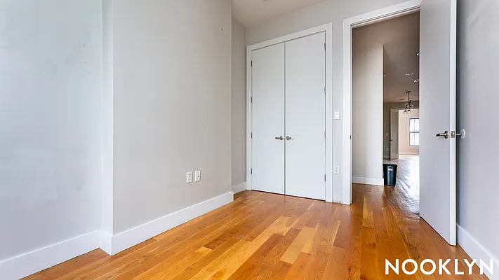 Rented by Nooklyn NYC LLC | media 22