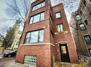 825 N Oakley Blvd #3S, Chicago, IL 60622