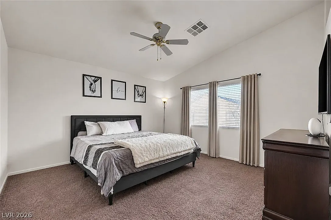 3 bed, 1588 sqft, $2,300 — Photo 4