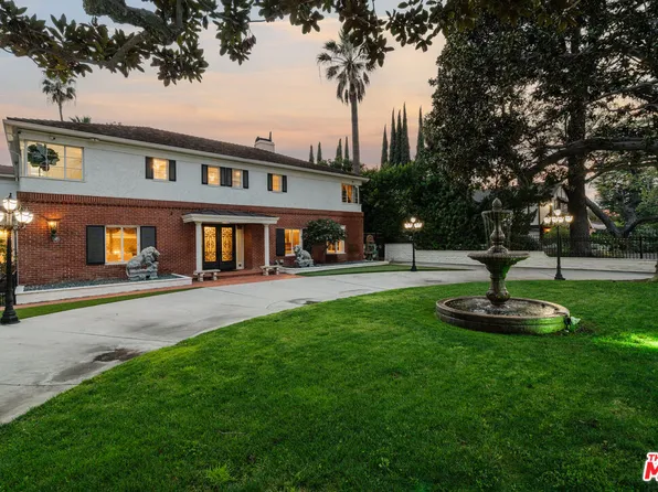 10514 Camarillo St, North Hollywood, CA 91602