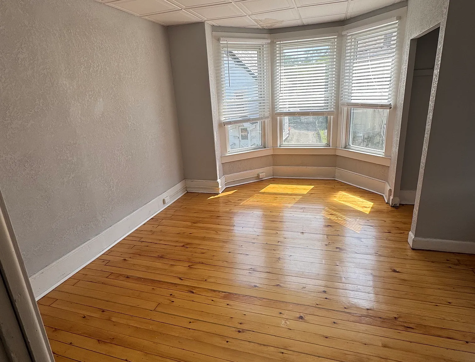 2 bed, 800 sqft, $1,750 — Photo 4
