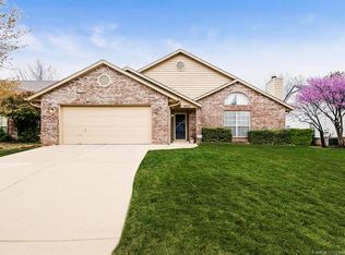 8925 E 100th St, Tulsa, OK 74133