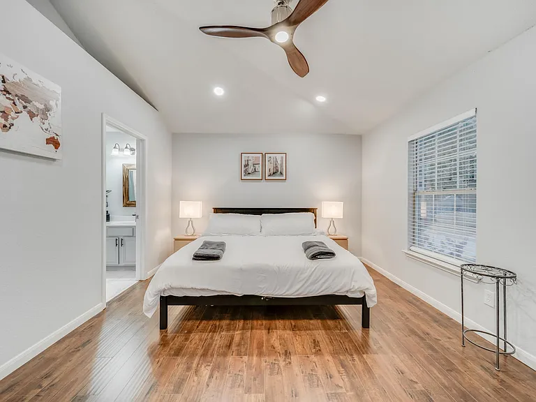 843 Sonora Ln — Photo 18