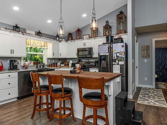 4th image of 3255 Loper Rd NE