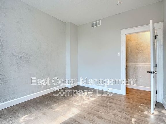 5th image of 2800 Harford Rd #3