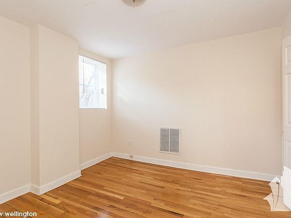 5th image of 1101 W Wellington Ave #1128