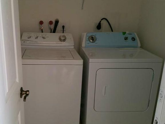 5th image of 2366 SE 19th Ct #2366