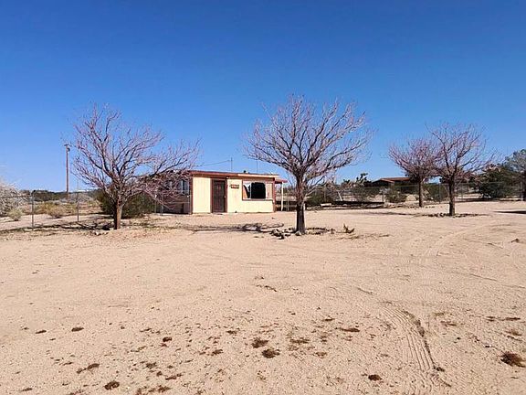 3rd image of 64625 Sonora Rd