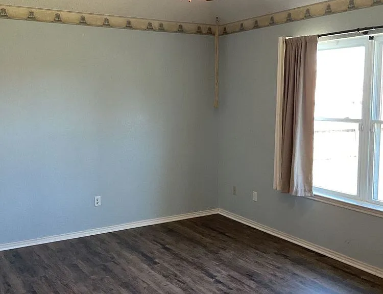 4705 Colby Dr — Photo 11