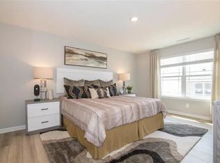 2869 Deer Creek Ln #55, Whitestown, IN 46075