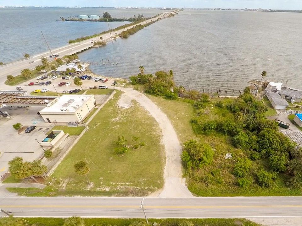 2nd image of 84 Banana River Drive Cmn S