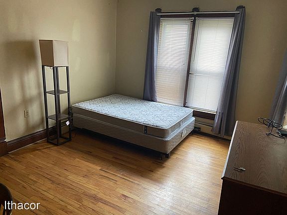 5th image of 65 Groton Ave