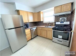 2024 Jones Rd FLOOR 2, Fort Lee, NJ 07024