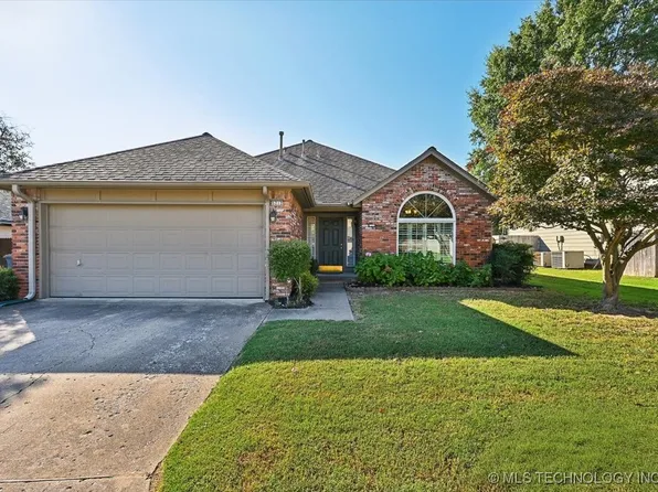 5212 E 89th Ct S, Tulsa, OK 74137