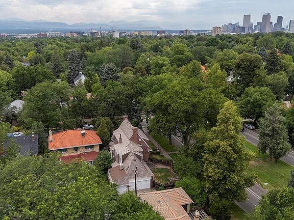 3rd image of 2410 E 7th Avenue Parkway