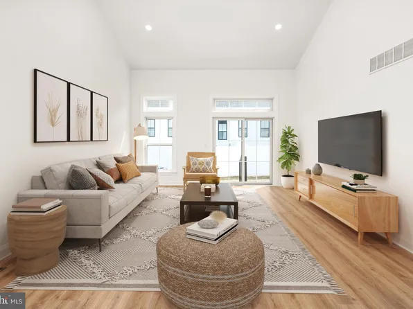 55 Kay Chiarello Way, Hamilton, NJ 08690