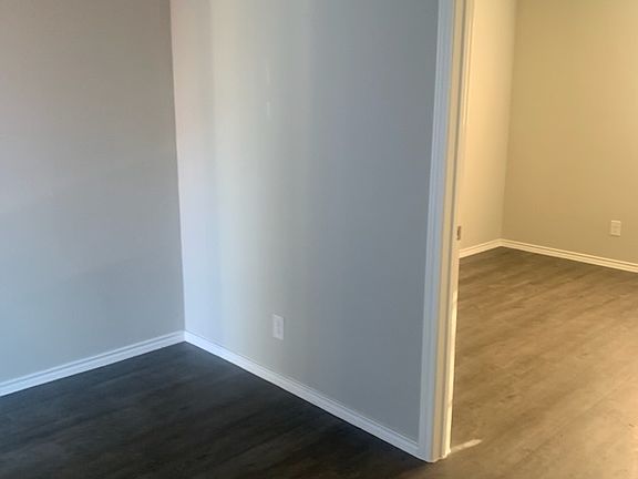 4th image of 420 N Gilmer St #11531437