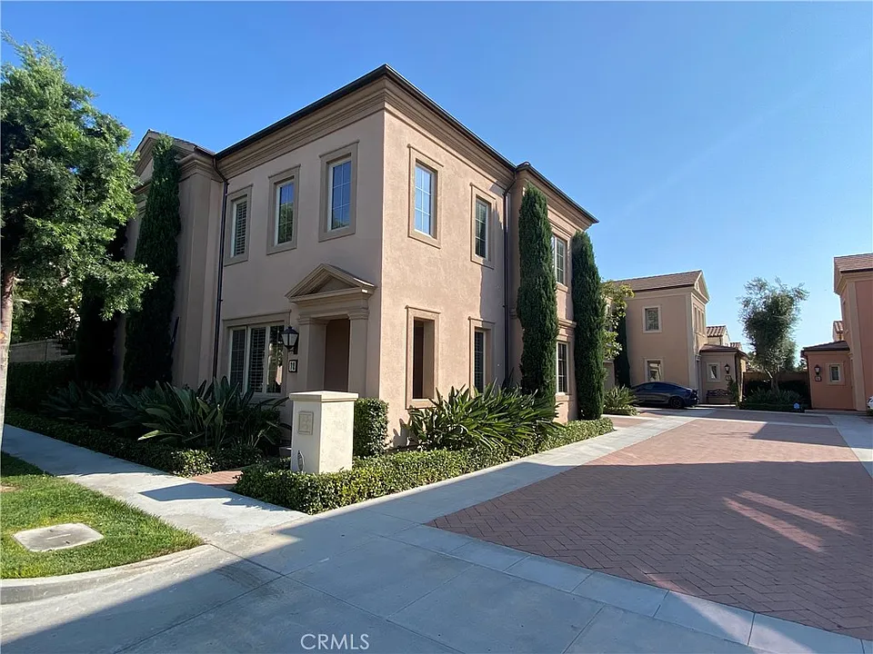 72 Gardenhouse Way