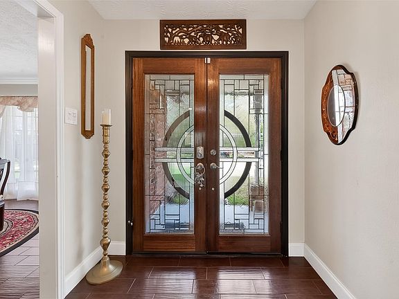 3rd image of 5743 Warm Springs Rd