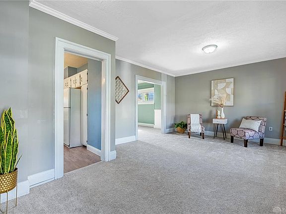 2nd image of 718 Carlisle Ave