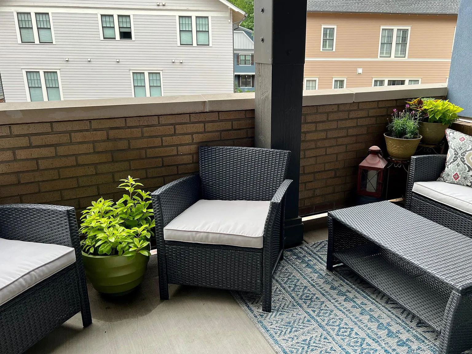 1 bed, 1.5 bath, 750 sqft, $2,700 — Photo 3