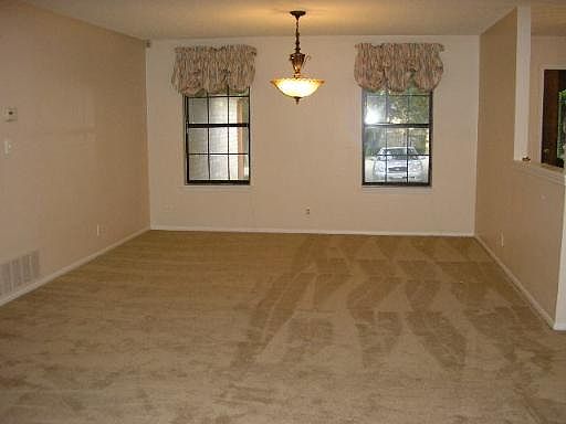 4th image of 609 TOSHA DR