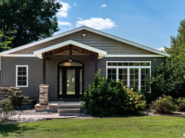 2385 Rose Ln, West Frankfort, IL 62896