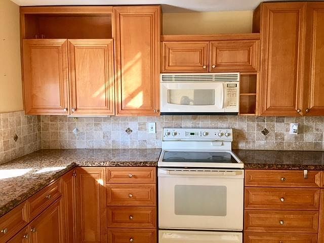 2nd image of 10849 Royal Palm Blvd
