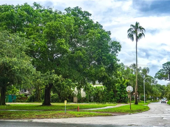 4655 W Beach Park Dr, Tampa, FL 33609