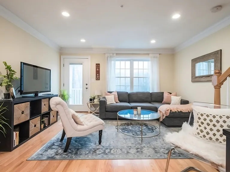 143 Broad St #20 — Photo 2