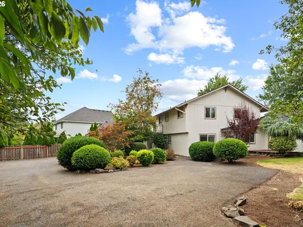 1800 N Ponderosa St, Canby, OR 97013