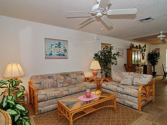 2nd image of 187 Christine Dr