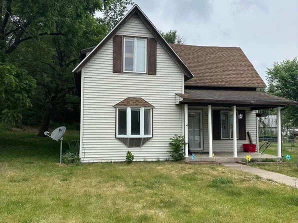 408 N Main St, North Judson, IN 46366