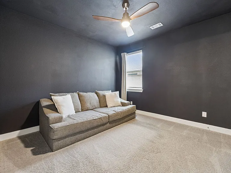 510 Aster Ln — Photo 6