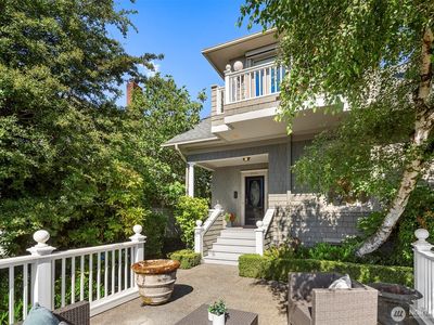1906 10th Avenue E, Seattle, WA, 98102