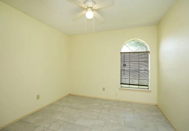 8215 Summer Quail Dr — Photo 29