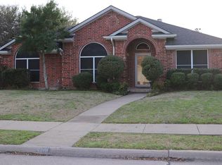 5701 Eagle Dr, Rowlett, TX 75088