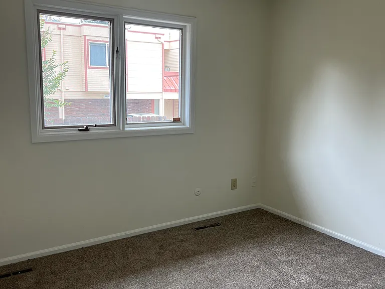 1916 9th Ave #1916 — Photo 9