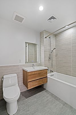 5th image of 50-11 Queens Blvd #809
