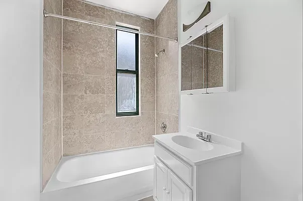 Rented by REAL New York | media 34