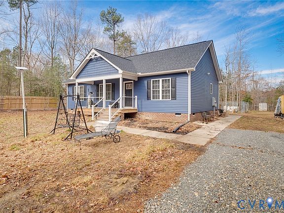 2nd image of 1124 Cheaneys Bridge Rd