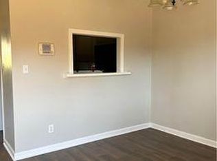 320 8th St N #3, Columbus, MS 39701