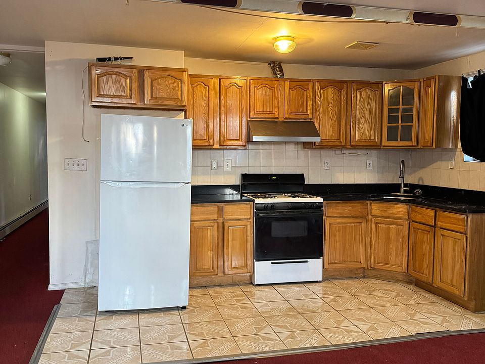 1st image of 104-30 134th St #1