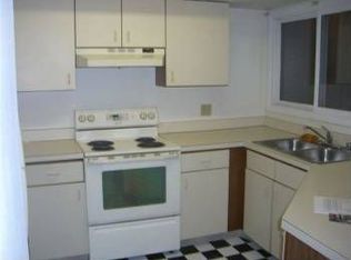 203 Michelle Ct, Newark, DE 19702