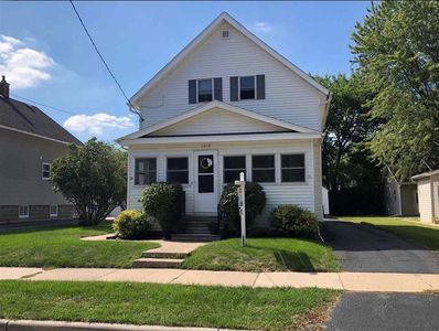 1019 Dove St, Oshkosh, WI, 54902