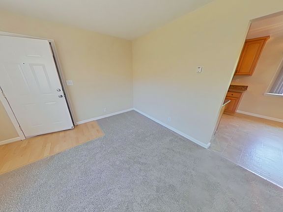 3rd image of 15 Coleman Pl #9